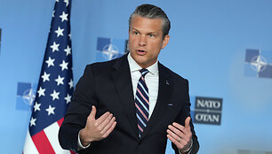 Pete'as Hegsethas /  / AP