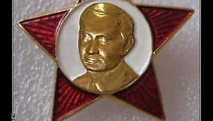 Pok&scaron;tas: putinuko ženklelis