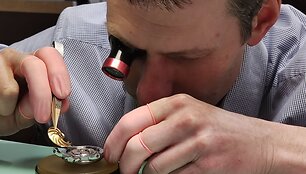 &bdquo;Laikrodžiai i&scaron; žmonių gyvenimo, kažin, ar kada dings? Matyt, jie ir toliau keis savo formas, bet esminė funkcija i&scaron;liks&ldquo;, &ndash; svarsto reikalingos, bet nykstančios profesijos atstovas&nbsp;G.Jarusevičius