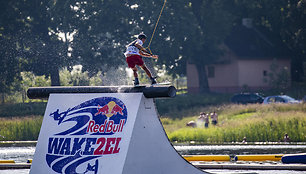 Po metų pertraukos vėl vyks pasaulinio lygio „Red Bull WakeDuel“ varžybos