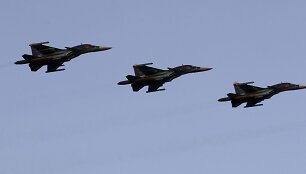 Naikintuvai "Su 34"