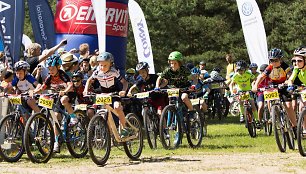 „Volkswagen MTB dviračių maratonų taurės“ sezoną pergalėmis pradėjo favoritai