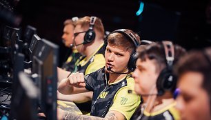 „Natus VIncere“ ekipa