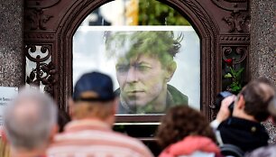 Berlyne atidengta atminimo lenta popmuzikos superžvaigždei Davidui Bowie