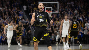 1. Stephenas Curry („Golden State Warriors“) – 51,9 mln. JAV dolerių