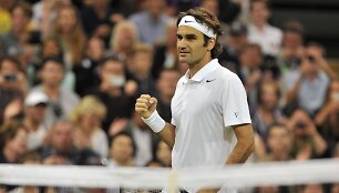 Rogeris Federeris Vimbldone žaidžia užtikrintai