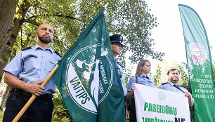 Lietuvos teisėsaugos pareigūnų federacijai priklausančių profesinių sąjungų piketas