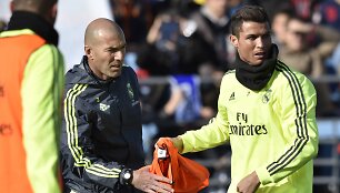 Zinedine'as Zidane'as ir Cristiano Ronaldo