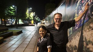 Andreas M&uuml;ller‑Pohle ir  Jhoane Baterna-Pate&ntilde;a