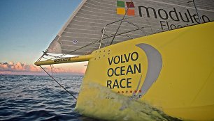 „Volvo Ocean Race“ regata, „Team Brunel“ komanda ir Rokas Milevičius