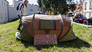 Studentų protestas prie Švietimo, mokslo ir sporto ministerijos 