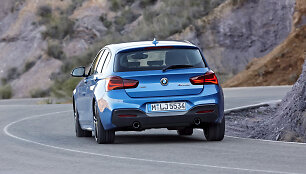 Atnaujintas pirmos serijos BMW