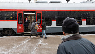 Traukinys iš Vilniaus į Rygą