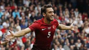 Hakanas Calhanoglu