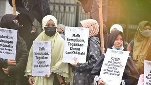 Įvairiose musulmoniškose šalyse prasidėjo protestai dėl Švedijoje sudeginto Korano