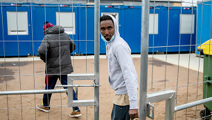 Iš apgyvendinimo vietų iki šiol pabėgo beveik 1000 migrantų