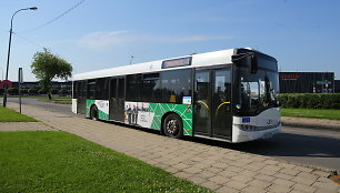 Policijos atributika papuoštas autobusas