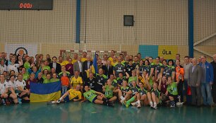 Varėnoje įvyko ketvirtasis tarptautinis veteranų rankinio turnyras &bdquo;Ukrainos ambasadoriaus Lietuvoje taurė 2019&ldquo;. 