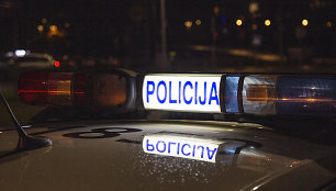 Avarija Vilniaus stovėjimo aikštelėje: nukentėjo moteris, apgadinti trys automobiliai