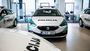Pristatyti nauji tarnybiniai policijos automobiliai