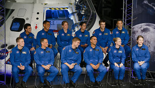 12 naujų NASA astronautų