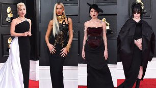 „Grammy“ apdovanojimų raudonas kilimas: dauguma rinkosi juodos spalvos įvaizdį