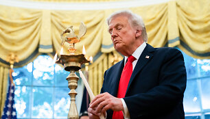 Donaldas Trumpas / Allison Robbert - Pool via CNP / picture alliance / Consolidated News Photos