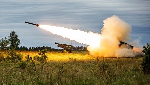 HIMARS raketų paleidimo sistema