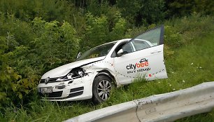 „Citybee“ automobilio „Volkswagen Golf“ avarija