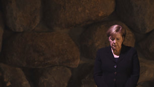 Angela Merkel Izraelio Holokausto memoriale „Yad Vashem“