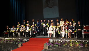 Gabrielės Petkevičaitės-Bitės atminimo medalio &bdquo;Tarnaukite Lietuvai&ldquo; laureatai