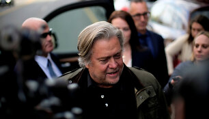 Steve'as Bannonas