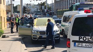 Teismas paskelbė nuosprendį automobilyje BMW žmoną nušovusiam vilniečiui