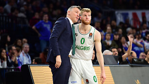 &Scaron;arūnas Jasikevičius ir Thomasas Walkupas