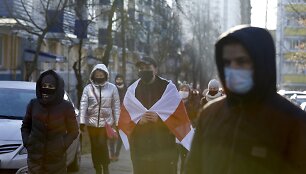 Protestuotojai Minske per pandemiją