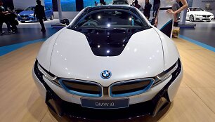 BMW i8