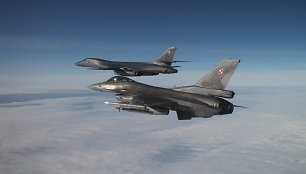 NATO naikintuvai per savaitę dukart lydėjo Rusijos orlaivius