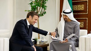 Naujasis JAE prezidentas susitiko su E.Macronu