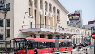 Vilniaus oro uoste grįžo Irkluotojos