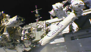 &bdquo;Canadarm 2&ldquo; remontas TKS i&scaron;orėje