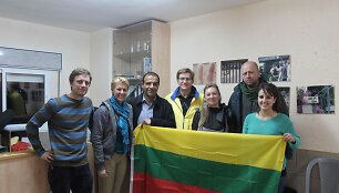 G.Tervidytė (trečia i&scaron; de&scaron;inės) ir J.Ohmanas (antras i&scaron; de&scaron;inės)