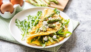 Omletas su smidrais ir sūriu