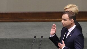 Andrzejus Duda prisaikdintas naujuoju Lenkijos prezidentu