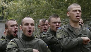 Ukrainos ultranacionalistų savanorių pulko &bdquo;Azov&ldquo; karių rungtynės
