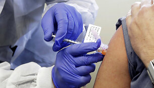 1 fazės klinikinių tyrimų dalyviui &scaron;virk&scaron;čiama &bdquo;Moderna&ldquo; pagaminta vakcina nuo COVID-19