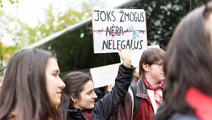 Protestas prie&scaron; apgręžimų smurtą