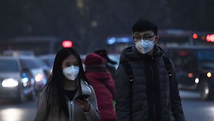 Kiniją apgaubė smogas