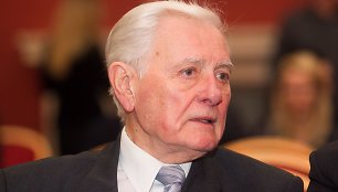 Valdas Adamkus