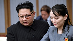 Kim Jong Unas ir Kim Yo Jong