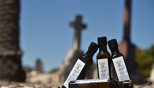 Adelaidės miesto senosiose Vesteraso kapinėse parduodamas aliejus